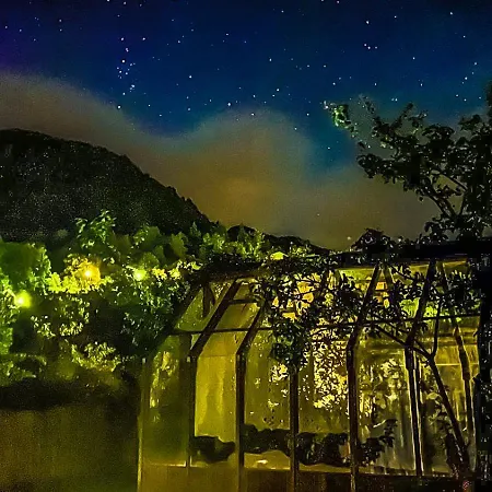 ラグジュアリーテント En Verre Sous Pluie Etoilee Lantosque
